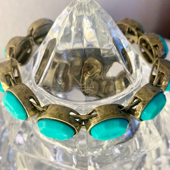 Chico’s Lindy Antique Gold Magnetic Bracelet - Picture 4 of 7